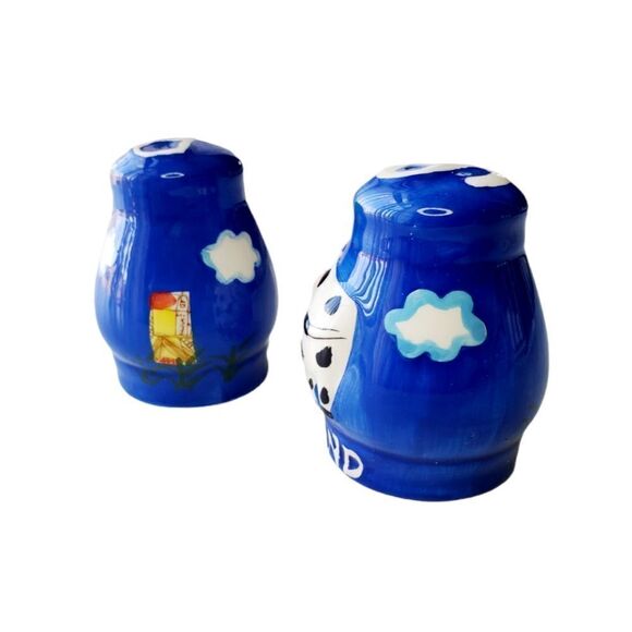 Painted 3D Cow 2" Ceramic Blue Salt Pepper Shaker Granny Core Cottage Core - Picture 3 of 9